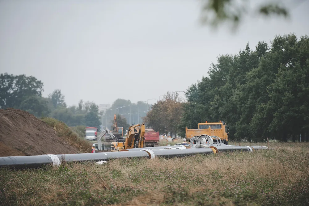 Stavba horkovodu z Temelína nabírá zpoždění. Po jeho dokončení se ušetří 80 tisíc tun hnědého uhlí ročně