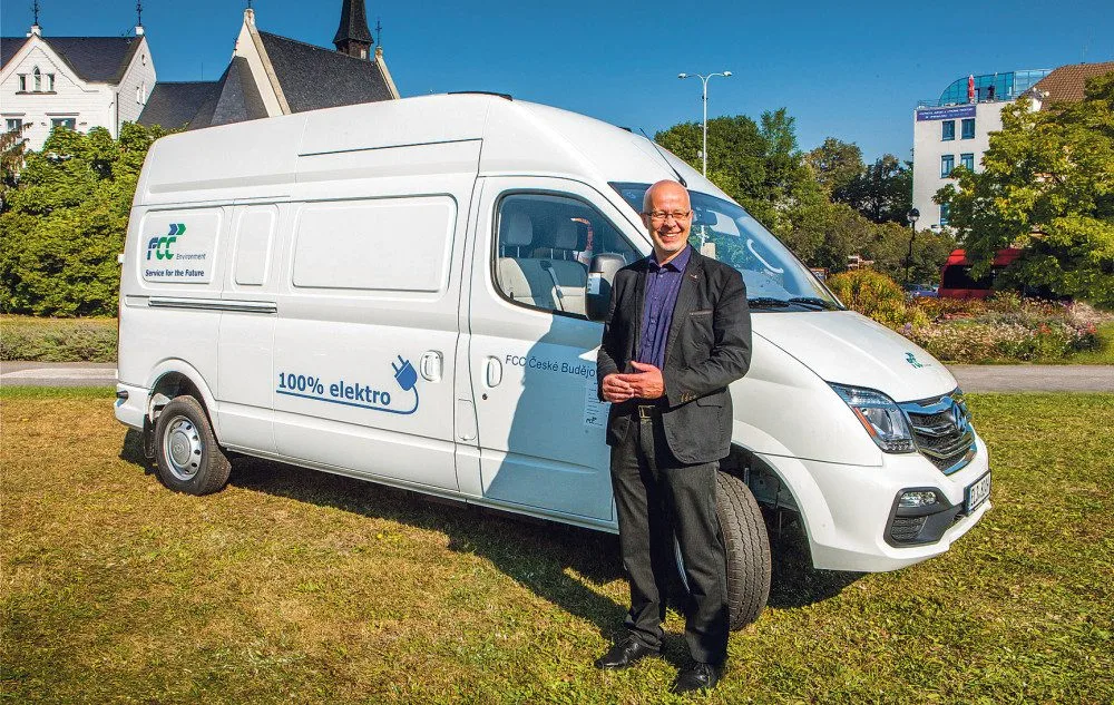 Využití nového elektroauta potěšilo i náměstka primátora Iva Moravce.