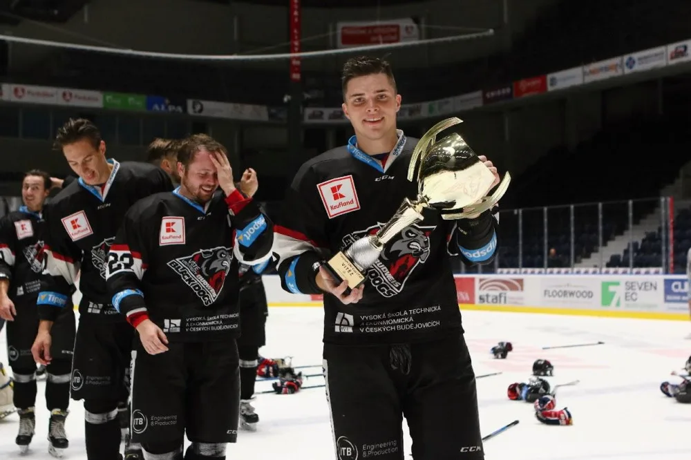 Hokejisté Black Dogs VŠTE vyhráli Tipsport Uni Cup