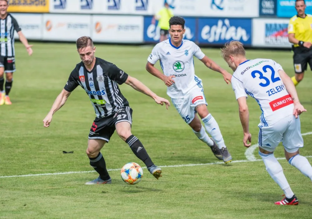 Dynamo stáhlo náskok Boleslavi a má bod