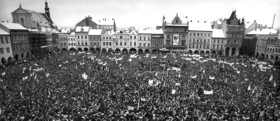 Generální stávka 27. listopadu 1989 na náměstí Přemysla Otakara II.