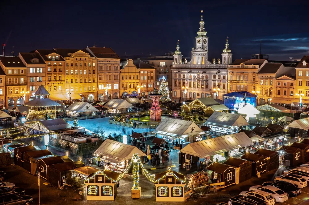 Adventní jízdy dopravního podniku rozsvítí prosinec v Českých Budějovicích