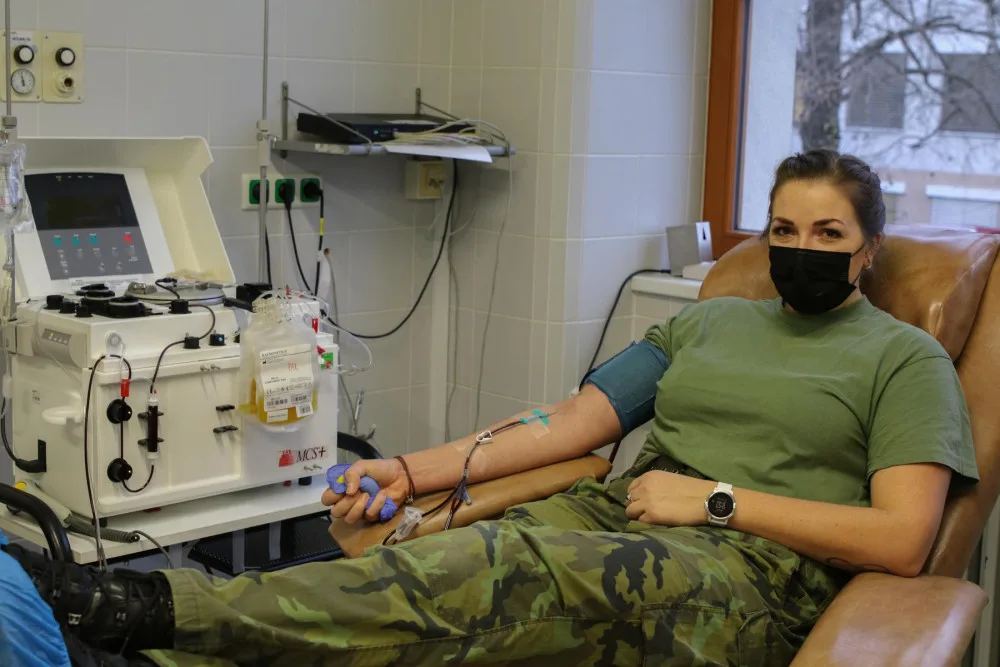 Nadrotmistryně Lucie Kaňuková darovala rekonvalescentní plazmu, která pomůže pacientům s Covid-19.