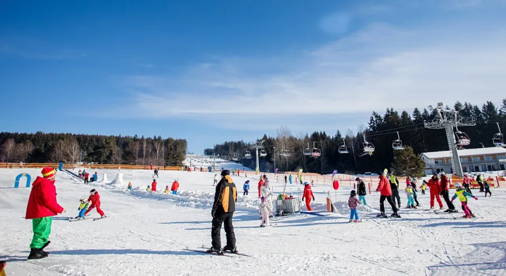 SOUTĚŽ: Vyhrajte jednodenní skipas na Lipno
