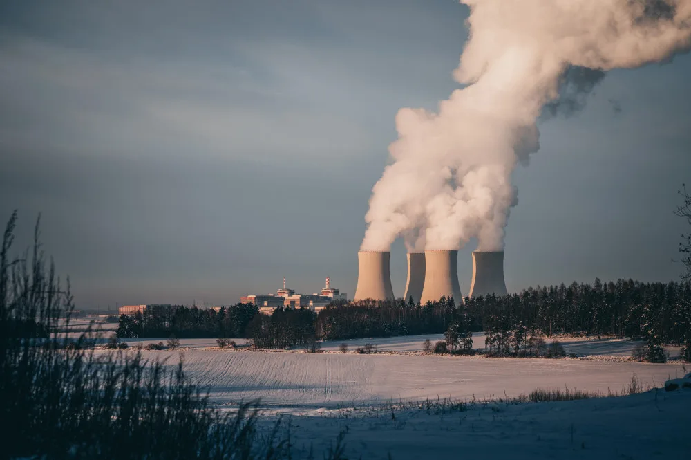 Blackout ve střední Evropě odvracely manipulacemi i české jaderné elektrárny