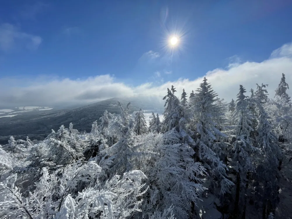 Další chladná noc v Česku, na Šumavě bylo ráno pod minus 30 stupňů
