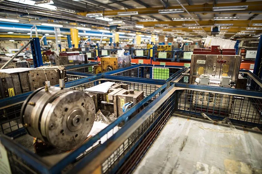 Stabilní zaměstnání, třináctý plat a řada benefitů. Leifheit shání mechaniky vstřikolisů