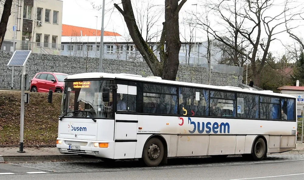 Za veřejnou linkovou dopravu zaplatí kraj 7,5 miliardy korun