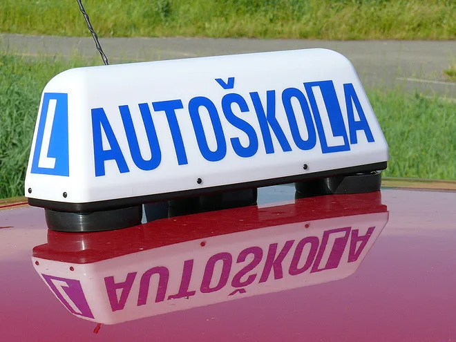 Sněmovna omezila počet pokusů o zisk řidičského průkazu