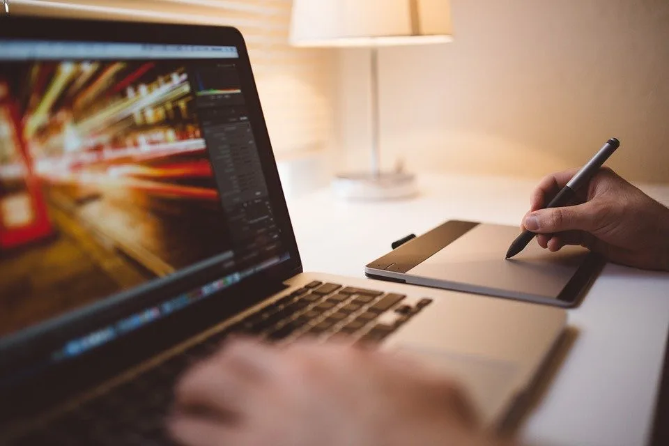 Zaměstnanci jsou na home-office produktivnější než v kanceláři, tvrdí Michal Beňo z VŠTE