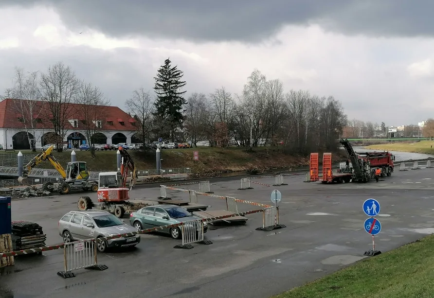 Na náplavce vzniká nové přístaviště. Cyklostezka bude bez omezení