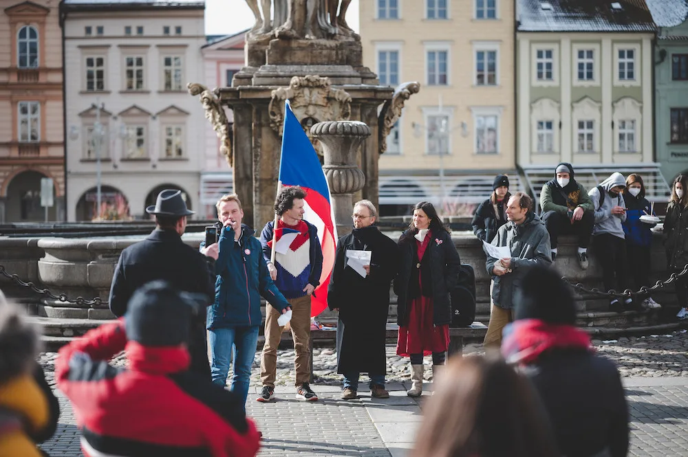 Na demonstraci v Budějcích přišlo zhruba šest desítek lidí