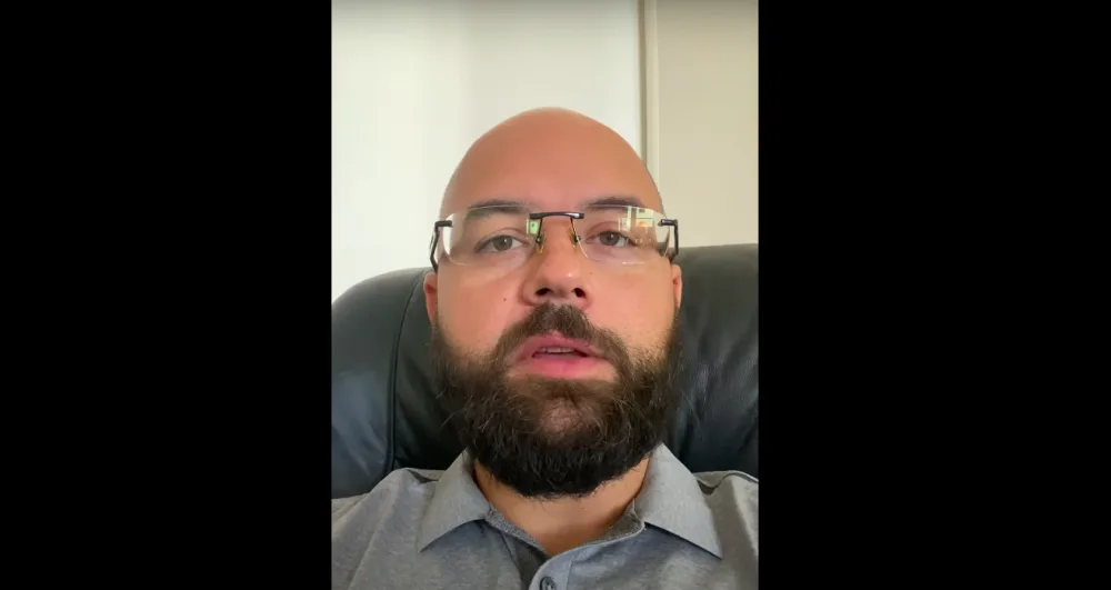 Štefan Ďurina, který zastupuje nebo zastupoval jak společnost Turbado tak TEUMT.