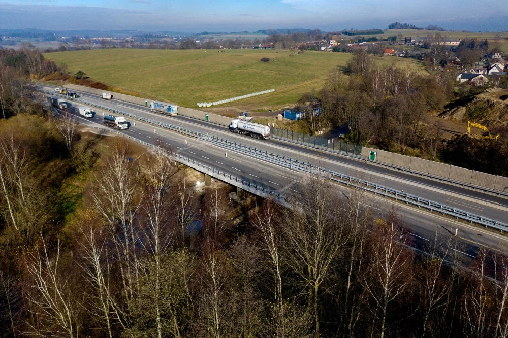 Po chybném nákupu elektronické dálniční známky na neexistující značku mohou motoristé získat zpět peníze
