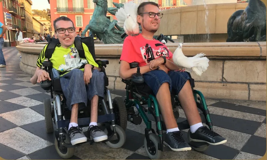 Na hendikepované bratry tvrdě dopadl covid. Nyní hledají pomoc.