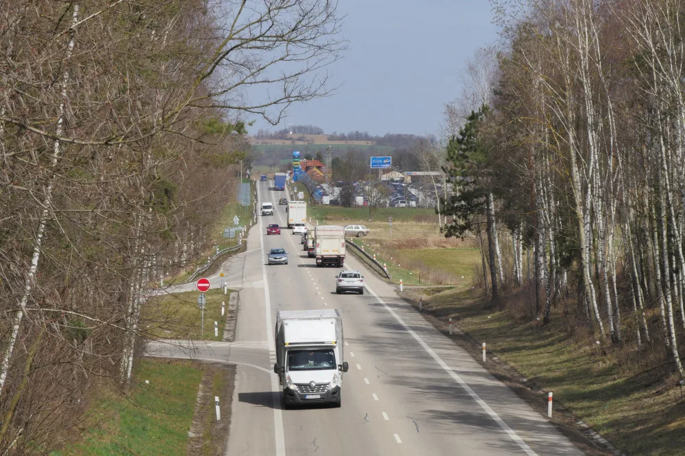 Stavba obchvatu Olbramovic začala. Tříkilometrová přeložka začne řidičům sloužit v roce 2023.