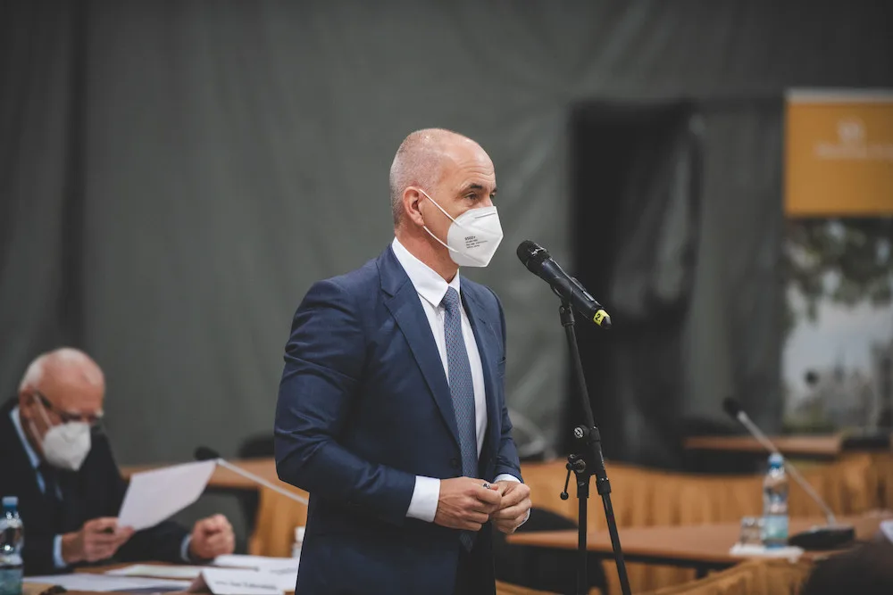 Nejlépe hodnoceným hejtmanem je Martin Kuba, nejhůře dopadl karlovarský hejtman Petr Kulhánek