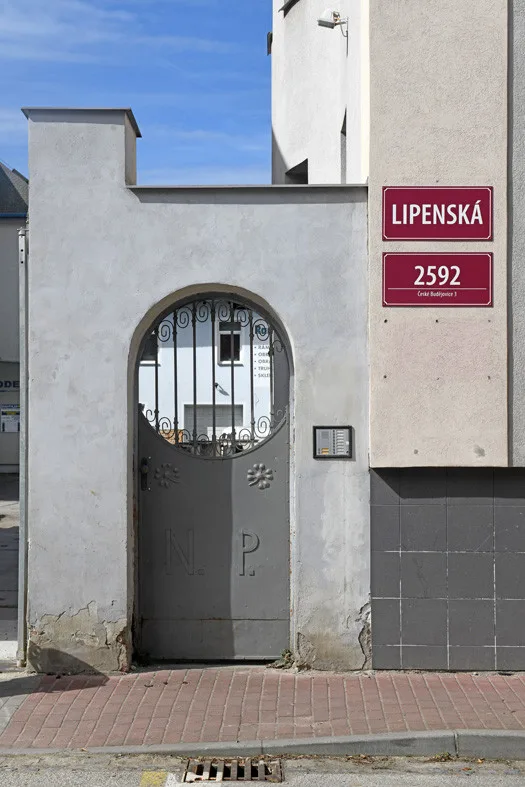 České Budějovice objektivem Milana Bindera a perem Martina Maršíka: Tužky s čtyřlístkem