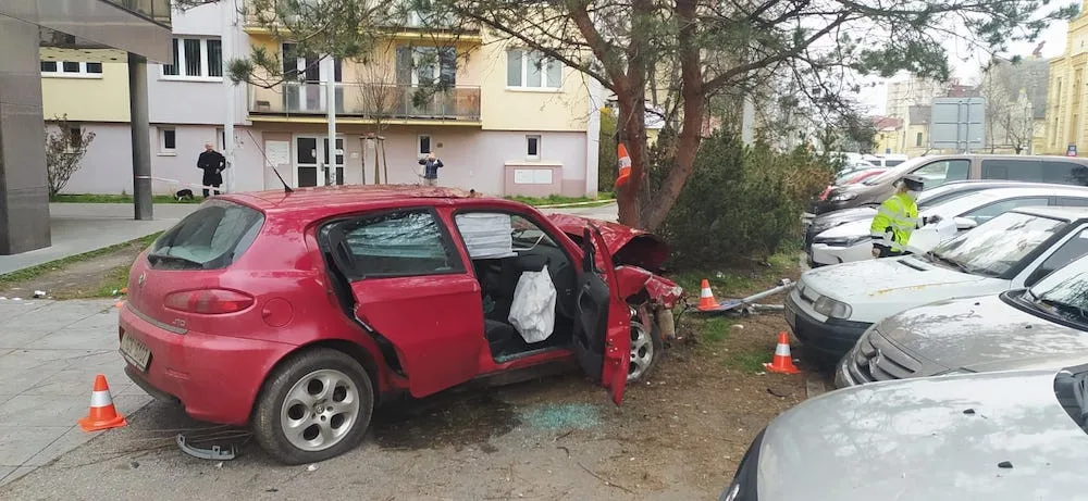 Policie hledá svědky víkendové nehody na Lidické třídě