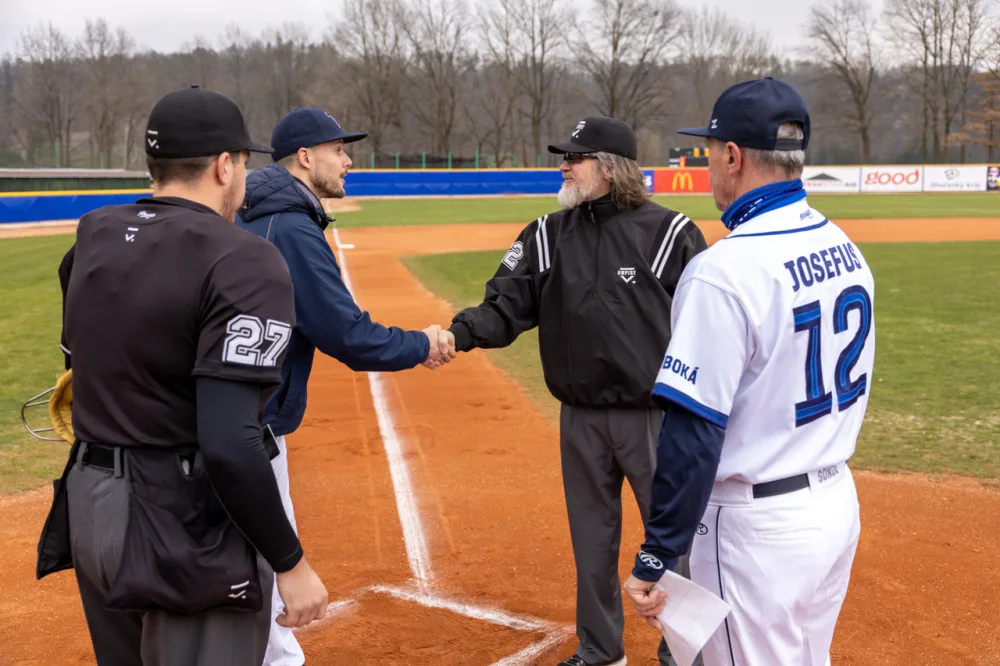 Sokol Hluboká po návratu do baseballové Extraligy na hřišti ještě neprohrál