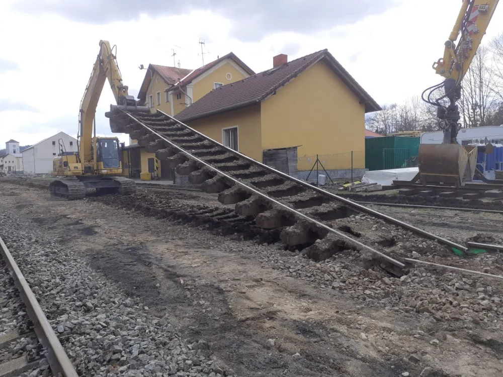 Železniční stanice ve Volyni prochází rekonstrukcí. Výluka potrvá 37 dní.