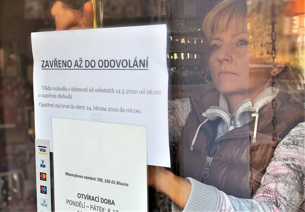 Podnikatelé v tom mají jasno. Zavírání malých obchodů kvůli koronaviru se stalo Absurditou roku