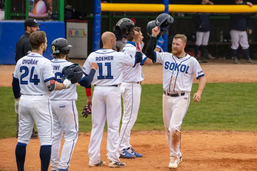 Nováčci extraligy Sokol a Blesk se v sobotním dvojutkání rozešli smírně a získali každý po bodu