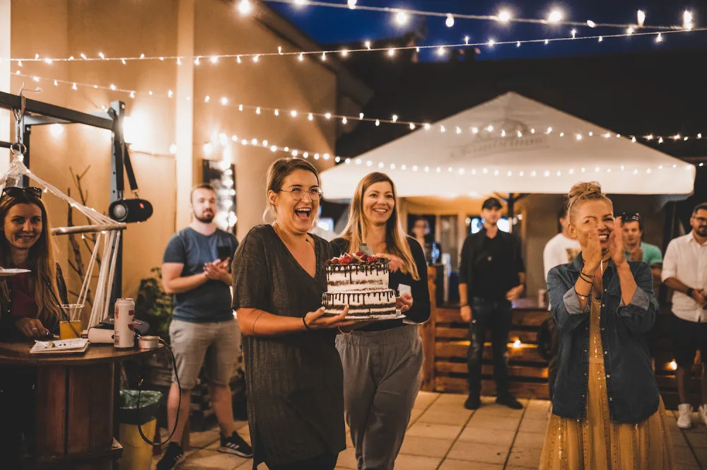 Chystáte oslavu, rozlučku se svobodou nebo jen party s přáteli? Půjčte si Střechu Heaven gymu