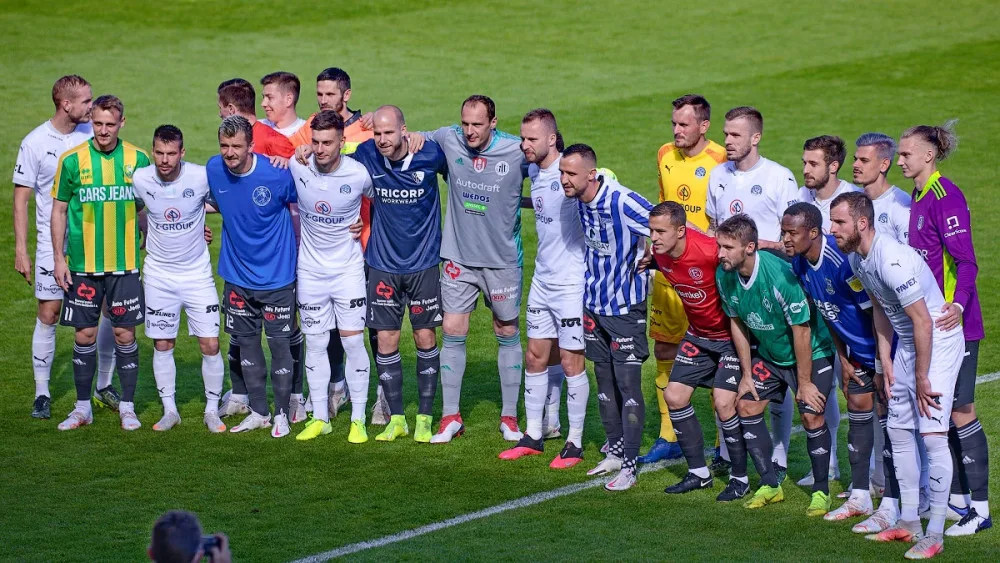 Naposledy v první lize včera nastoupil za fotbalisty Českých Budějovic brankář Jaroslav Drobný.