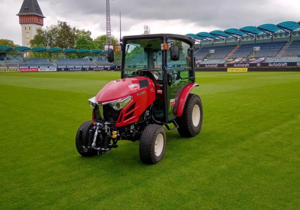 Dynamo získalo nový traktor značky Yanmar
