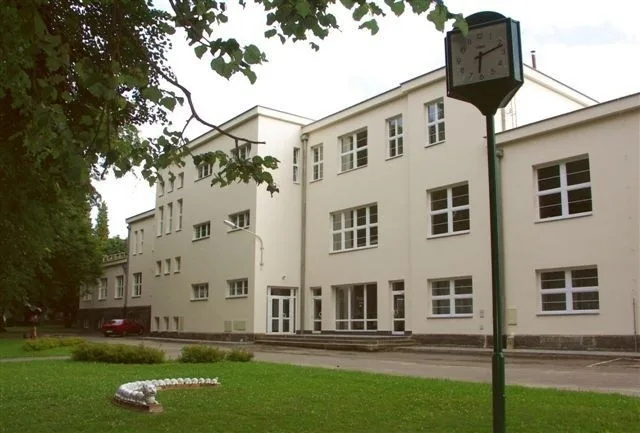 Dětské psychiatrické nemocnici v Opařanech chybí lékaři. Hrozí jí zavření