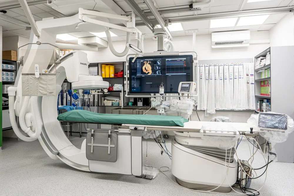 Českobudějovické kardiocentrum má nový přístroj, rychlejší a šetrější