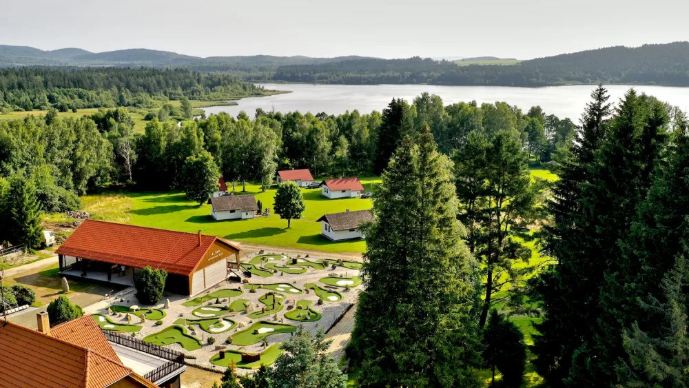 Adventure Golf na Olšině láká návštěvníky Šumavy