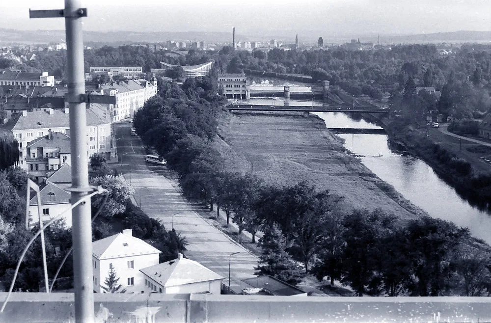 Jiráskovo nábřeží