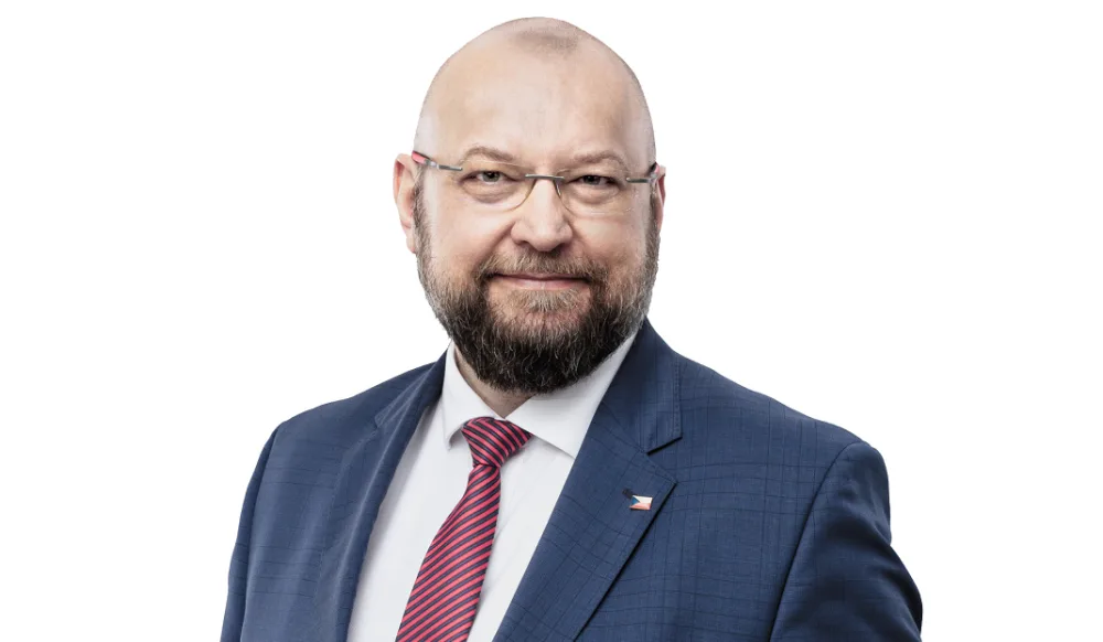 Politik, dramaterapeut, ochotník. Na dotazy čtenářů bude online odpovídat dvojka jihočeské kandidátky SPOLU Jan Bartošek