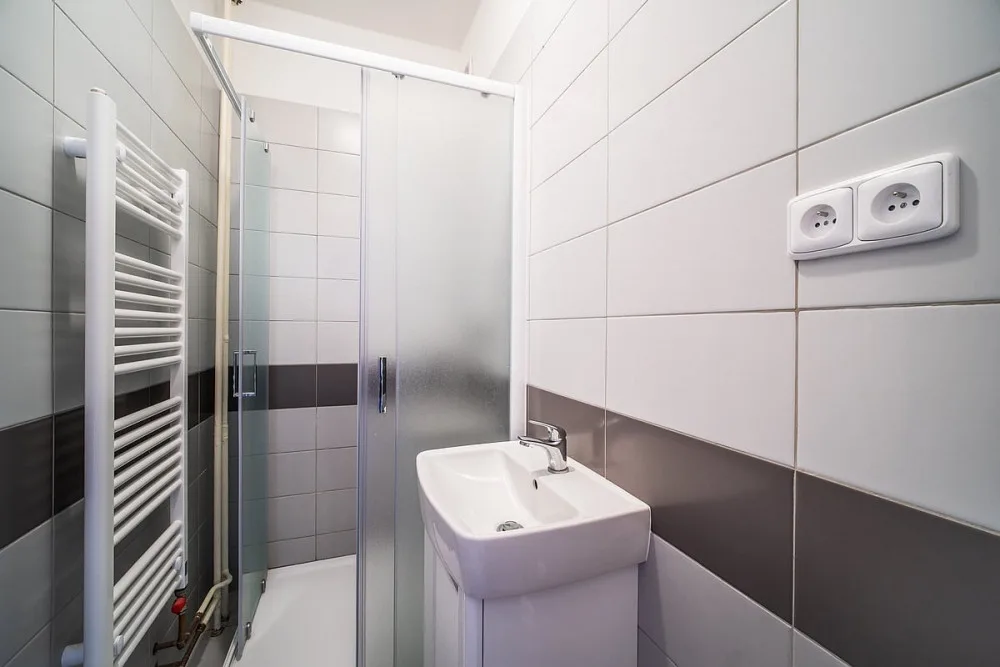 Hosté si u nás chválí čisté a moderní ubytování za super cenu, říká majitel budějckého Hotelu U Nádraží