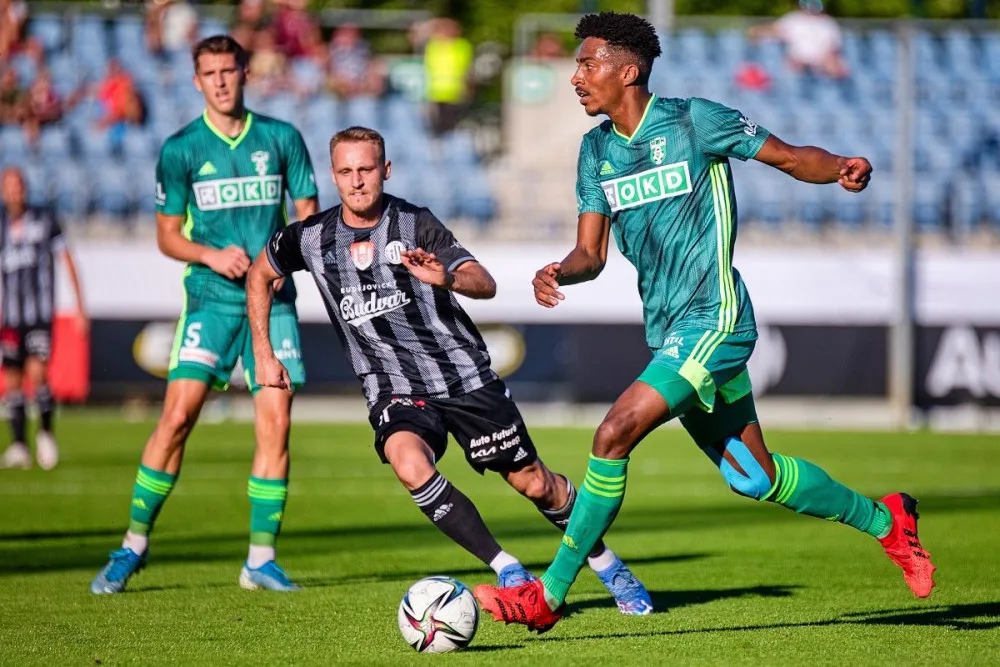 Dynamo porazilo Karvinou 3:1.
