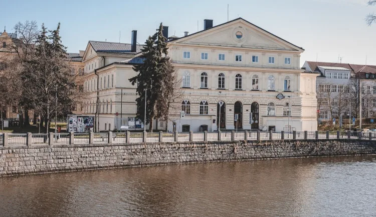 Kulturní dům Slavie v Českých Budějovicích.