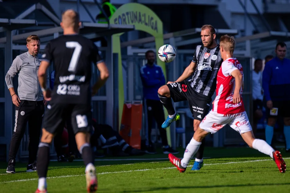 Dynamo po dalším comebacku udolalo Pardubice