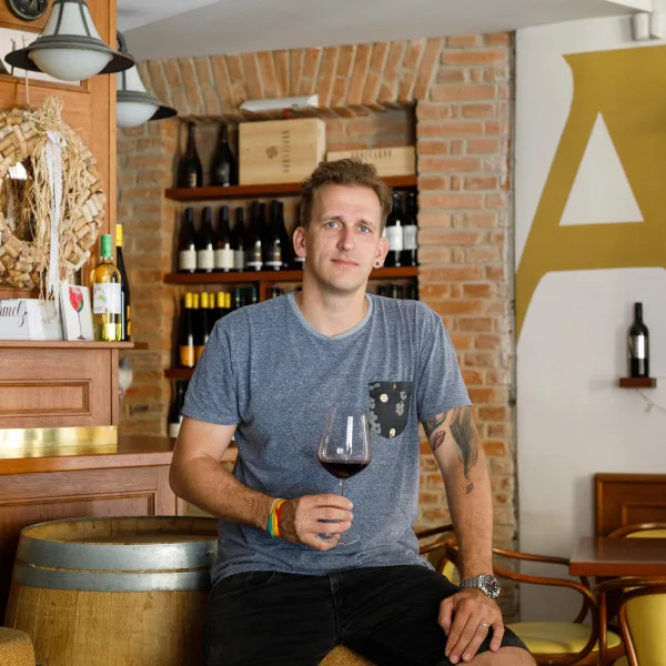 Milan Augustin je zakladatelem českobudějovického společnosti THEWINES.CZ.
