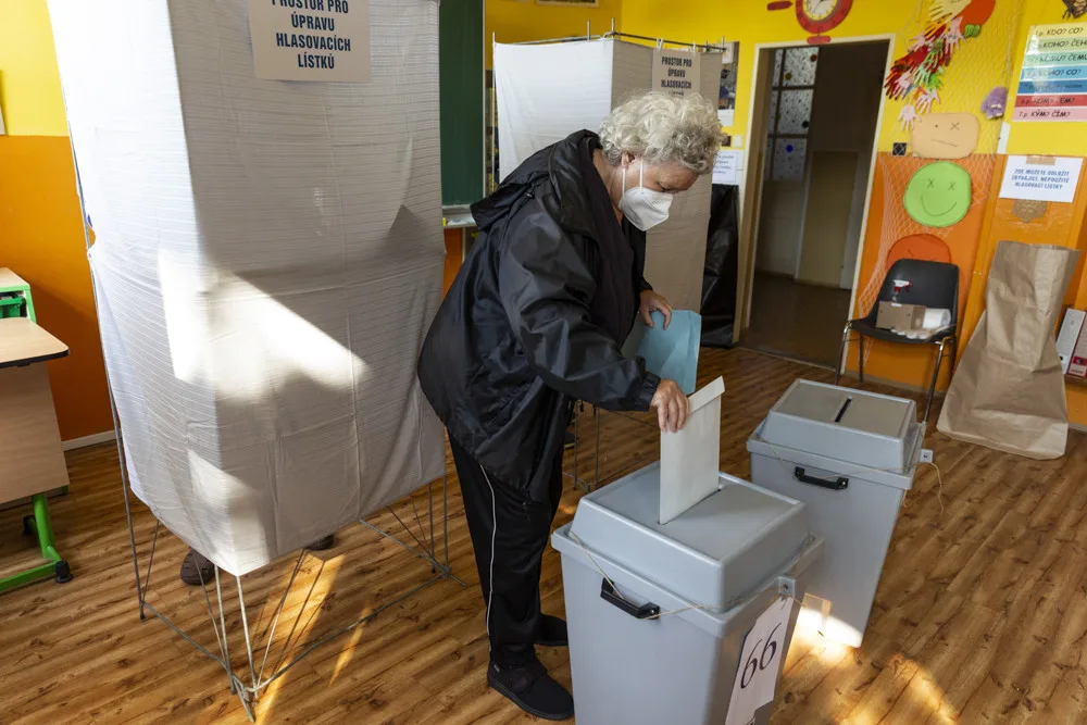 VOLBY 2021: Začíná druhý volební den. Lidé dnes zvolí nové poslance