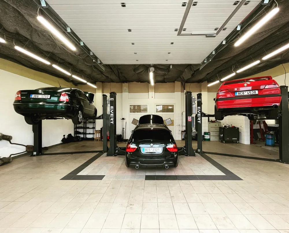 Family car service sídlí v Českých Budějovicích.