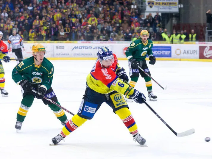 Na hostování do konce ledna 2022 ze Sparty přichází třiadvacetiletý obránce Martin Jandus, který už na jihu Čech působil v sezoně 2018-19.
