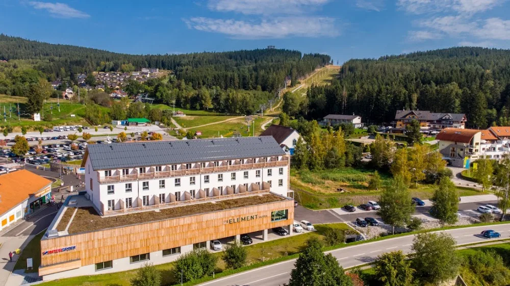 Podpořte svou imunitu pohybem v čisté šumavské přírodě Skiareálu Lipno a užijte si lyžování a kvalitní služby