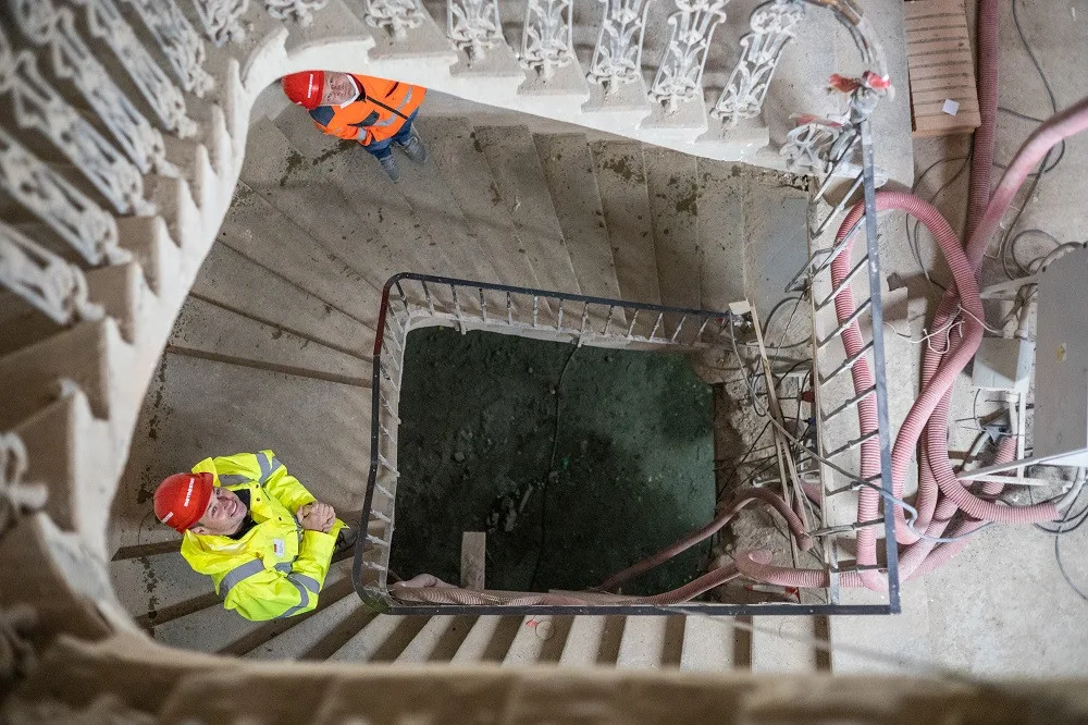 Rekonstrukce severní věže budějovického nádraží.