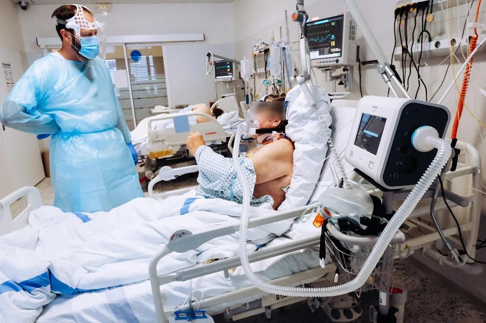 Budějcká Drbna přináší vzkazy zdravotníků, kteří pečují o pacienty s onemocněním covid-19.
