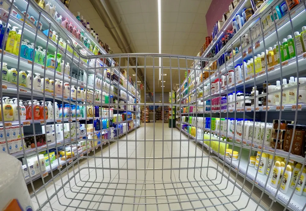 Obchody před Vánoci prodlužují otevírací dobu. Otevřeno bude ještě na Štědrý den dopoledne