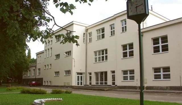 Dětská psychiatrická nemocnice v Opařanech.