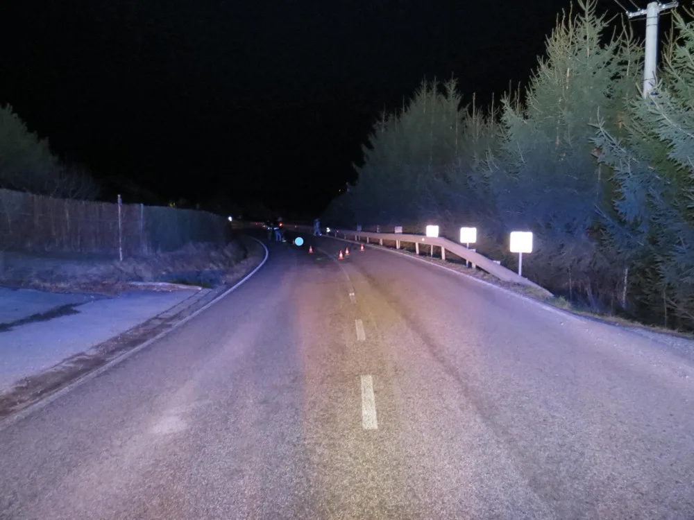 Řidič srazil u Nedabyle chodce, který na místě zemřel. Policie žádá o pomoc s vyšetřováním