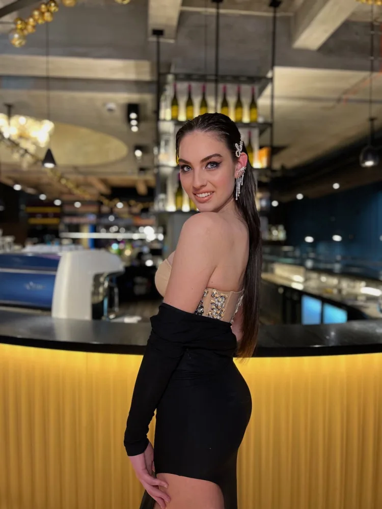 Každý rok jsem v televizi sledovala soutěže krásy a doufala, že tam jednou budu také stát, říká Aneta Papoušková